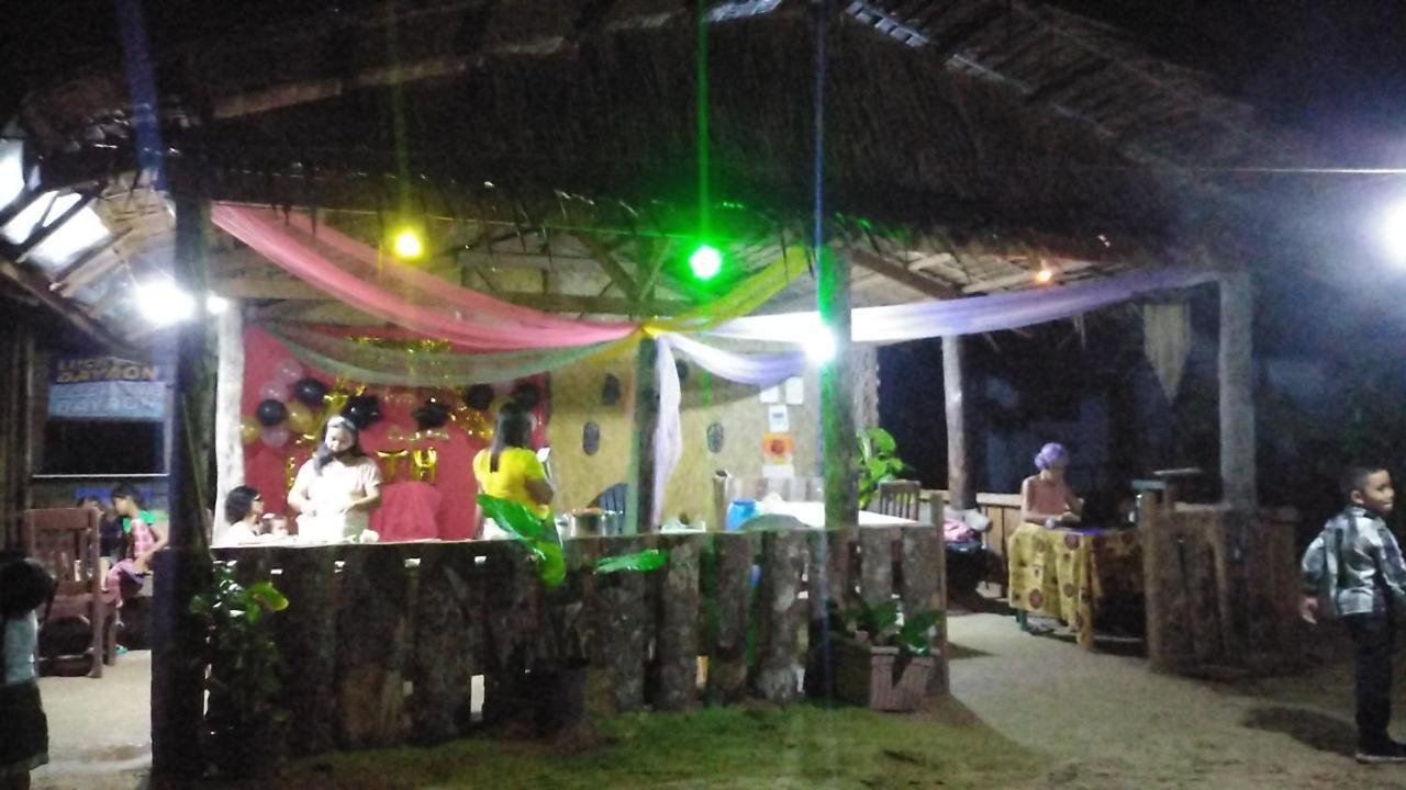 سابانغ Why Not Restobar Cottages المظهر الخارجي الصورة