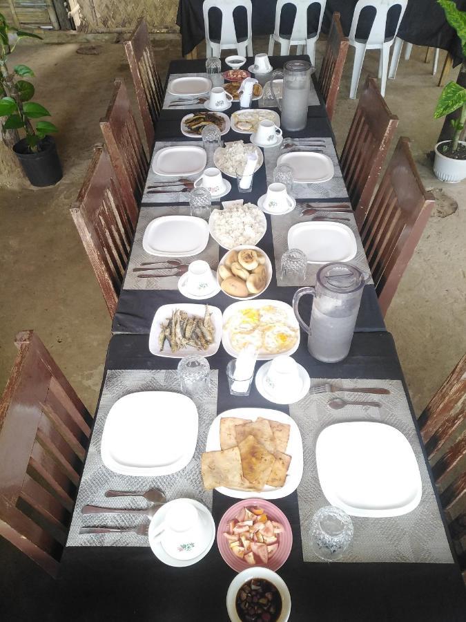 سابانغ Why Not Restobar Cottages المظهر الخارجي الصورة