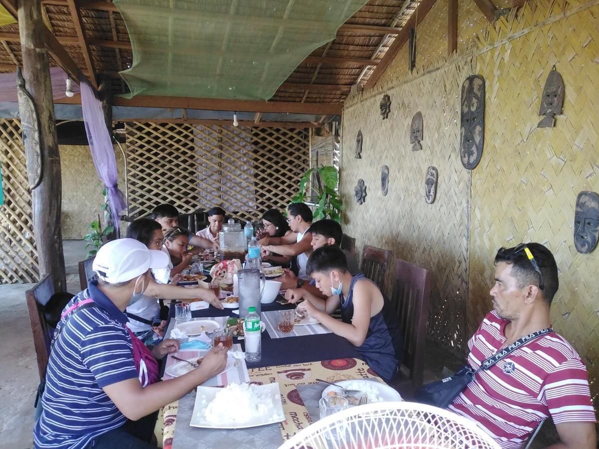 سابانغ Why Not Restobar Cottages المظهر الخارجي الصورة